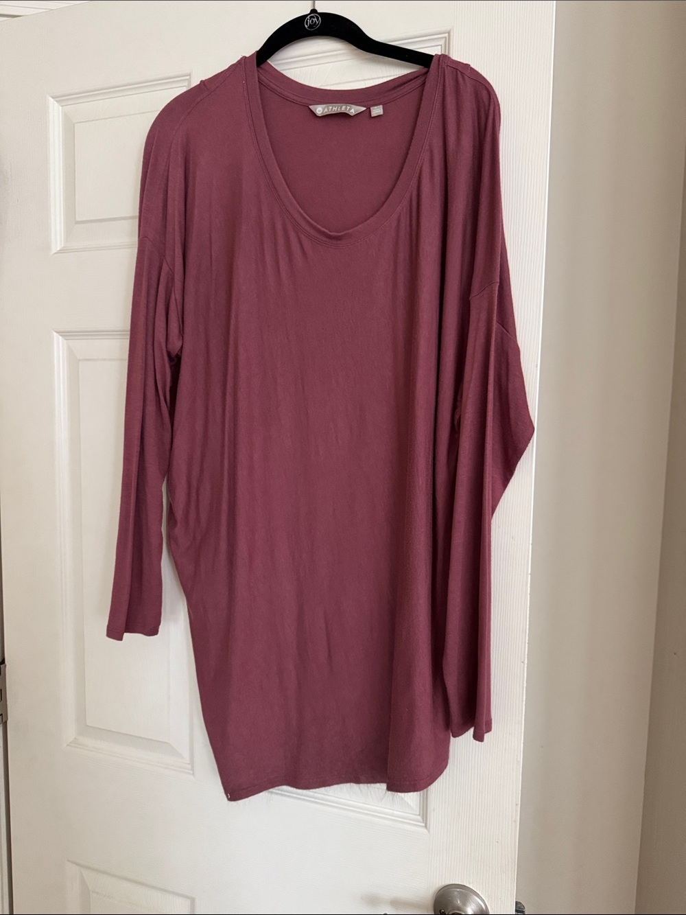 Athleta Dusty Rose Long Sleeve Scoop Neck Tee